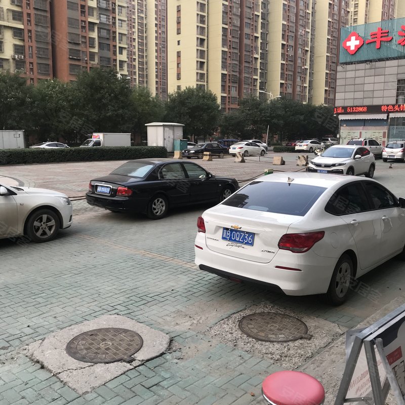 唐山北站.汽车站生活配套98年交的房.