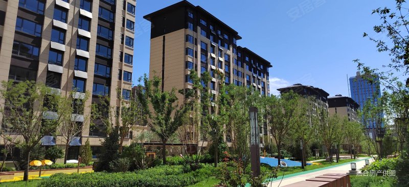 宝湖华府 紫檀水景 唐徕回中,紫檀水景二手房,128万,3室2厅,2卫,132