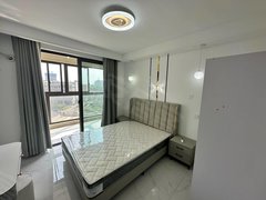 聊城东昌府市民文化中心急租!大润发附近 押一付一 家电齐全 新房入住 随时看房出租房源真实图片