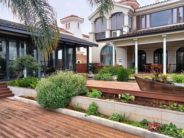 昆明西山滇池度假区滇池卫城微风岛滇池路球道双拼大别墅独立水景观