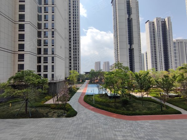 昆明官渡巫家坝保利堂悦房源采光好,南北通透,业主诚意出出租房源真实