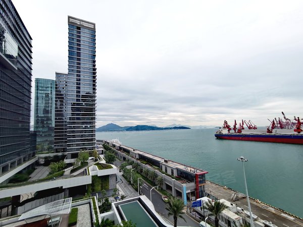 深圳南山蛇口招商太子湾商务广场太子湾海景公寓 豪装四房全齐出租