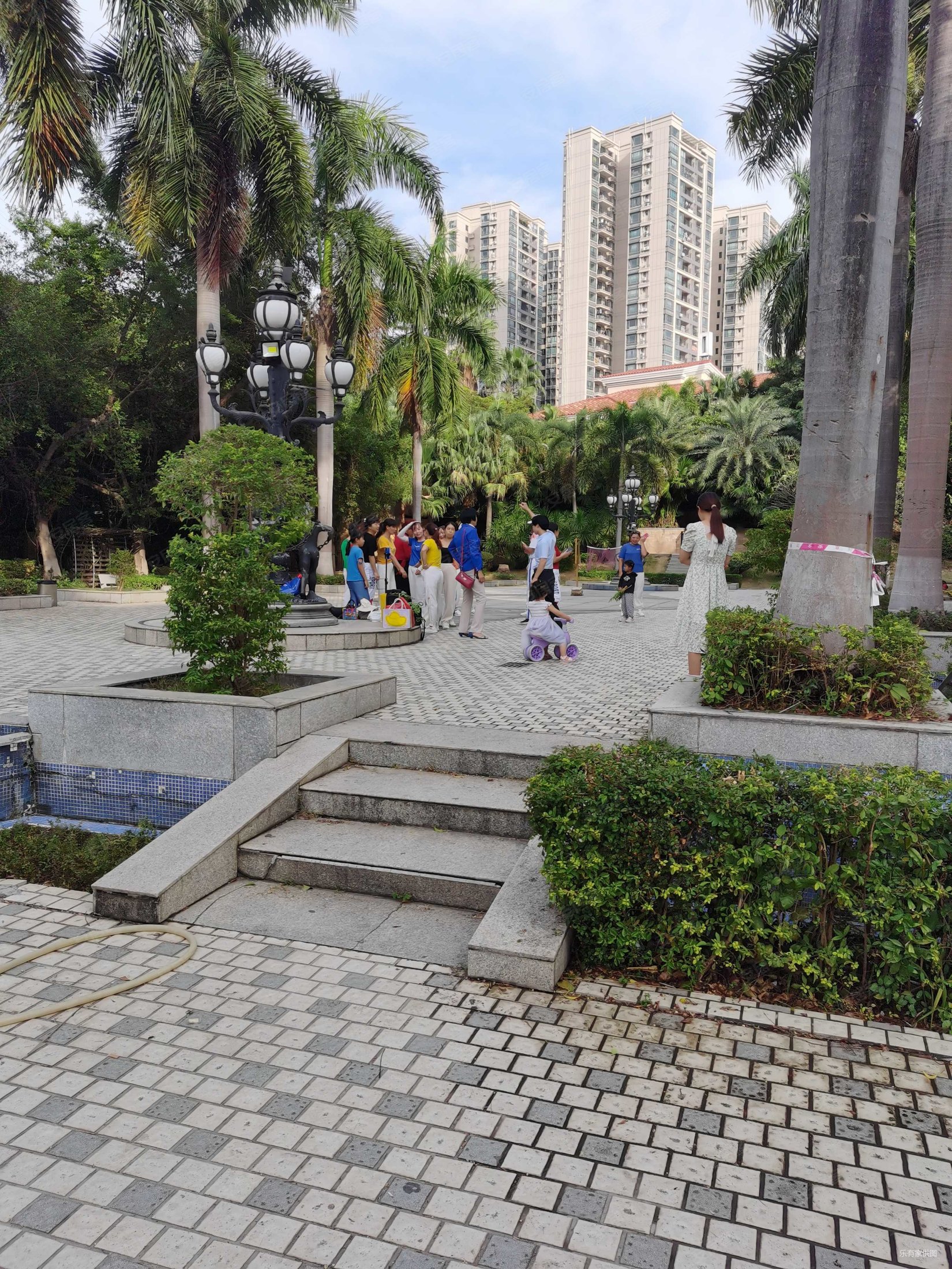 雍景花园楼龄新近医院南北通透小三房