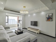 如皋如皋市政府市政府吾悅广场旁边 星雨华府电梯三室精装修 拎包入住 全新配置出租房源真实图片