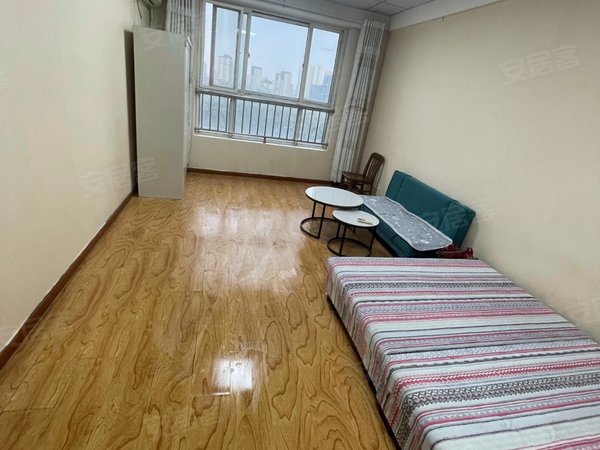 青岛平度李园圣凯国际圣凯国际 押一付一可以做饭 月租800出租房源