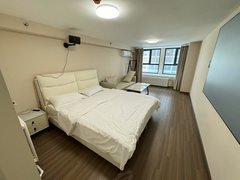 大连中山东港东港海景房！可月付可短租丨威尼斯水城丨音乐喷泉丨近地铁带投影出租房源真实图片