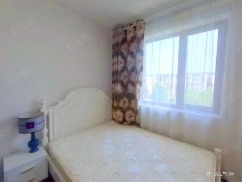 天津房产网>天津二手房>西青二手房>中北二手房>金隅满堂红杉花苑>800