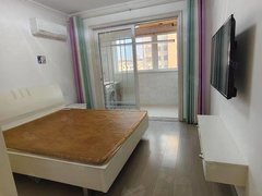 射阳射阳城东吾悦广场金色阳光 三室1400月出租房源真实图片