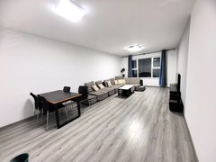 乌鲁木齐新市长春路急 天津路铁路局中南上悦城精装两室  家具家电齐全出租房源真实图片