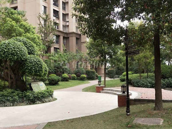 南宁兴宁三塘嘉和城温莎北郡嘉和城温莎北郡小区环境好出租房源真实