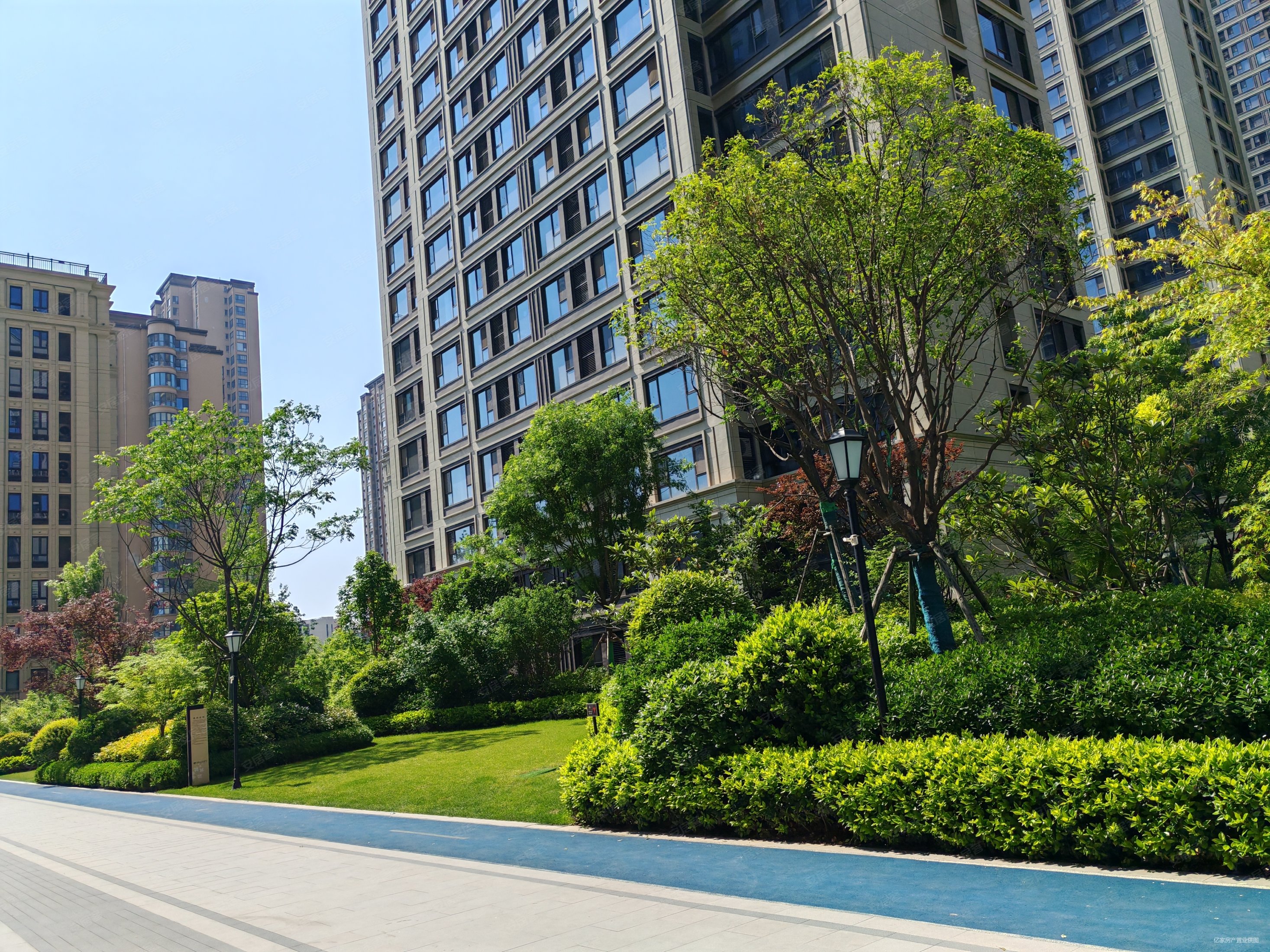 西安房产网>西安二手房>经开区二手房>草滩二手房>绿城桂语蘭庭>2933