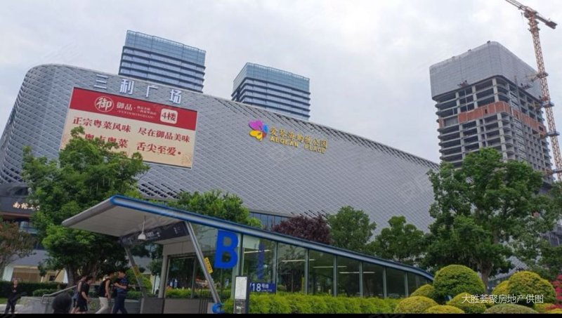 成都房产网>成都二手房>天府新区二手房>麓山二手房>洛森堡碟郡新殿>