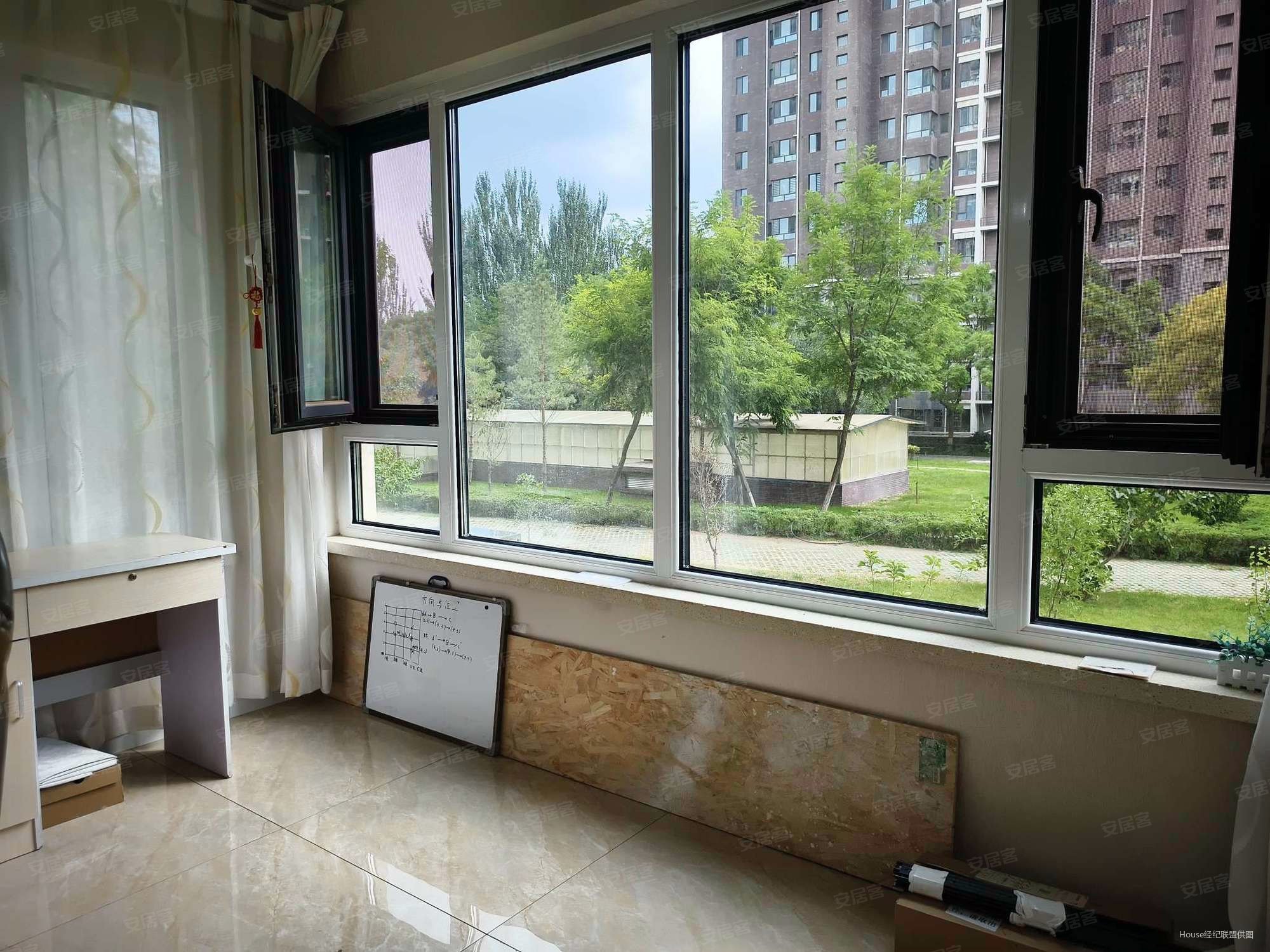 精装可拎包入住 有电梯 刚需两居