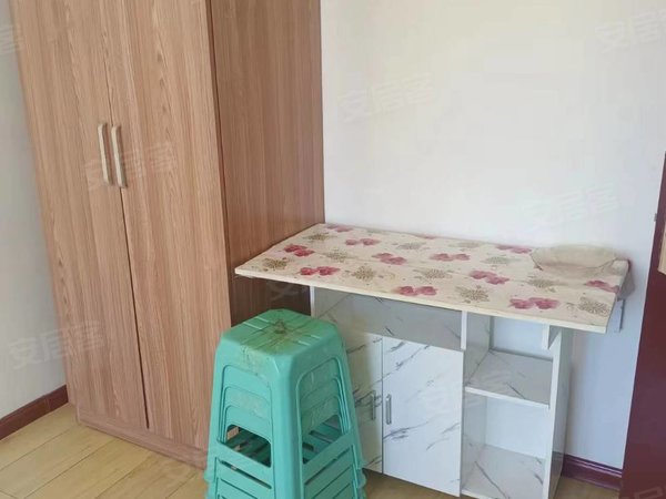 阜新细河细河城区龙泽雅苑可短租龙泽雅苑3楼稀有房源拎包入住交通便利出租房源真实图片