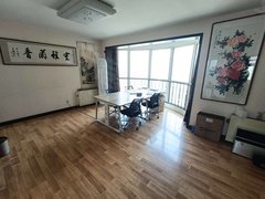 整租   香榭苑  工作居住  三室两厅   家具家电齐全