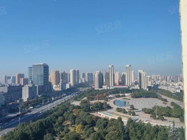 宜春丰城新城区国贸广场国贸广场,希尔顿,丰跃名城,东方名城精装2房3