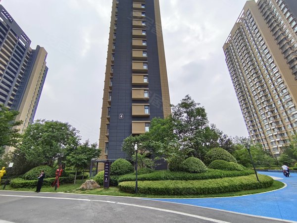 济南高新工业南路高新段海信贤文世家cbd 万象城 海信贤文世家 3室2厅