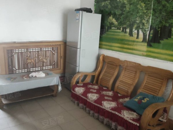 青岛平度李园北关小区(平度)人民医院西,北关小区,1楼75平,精装带储