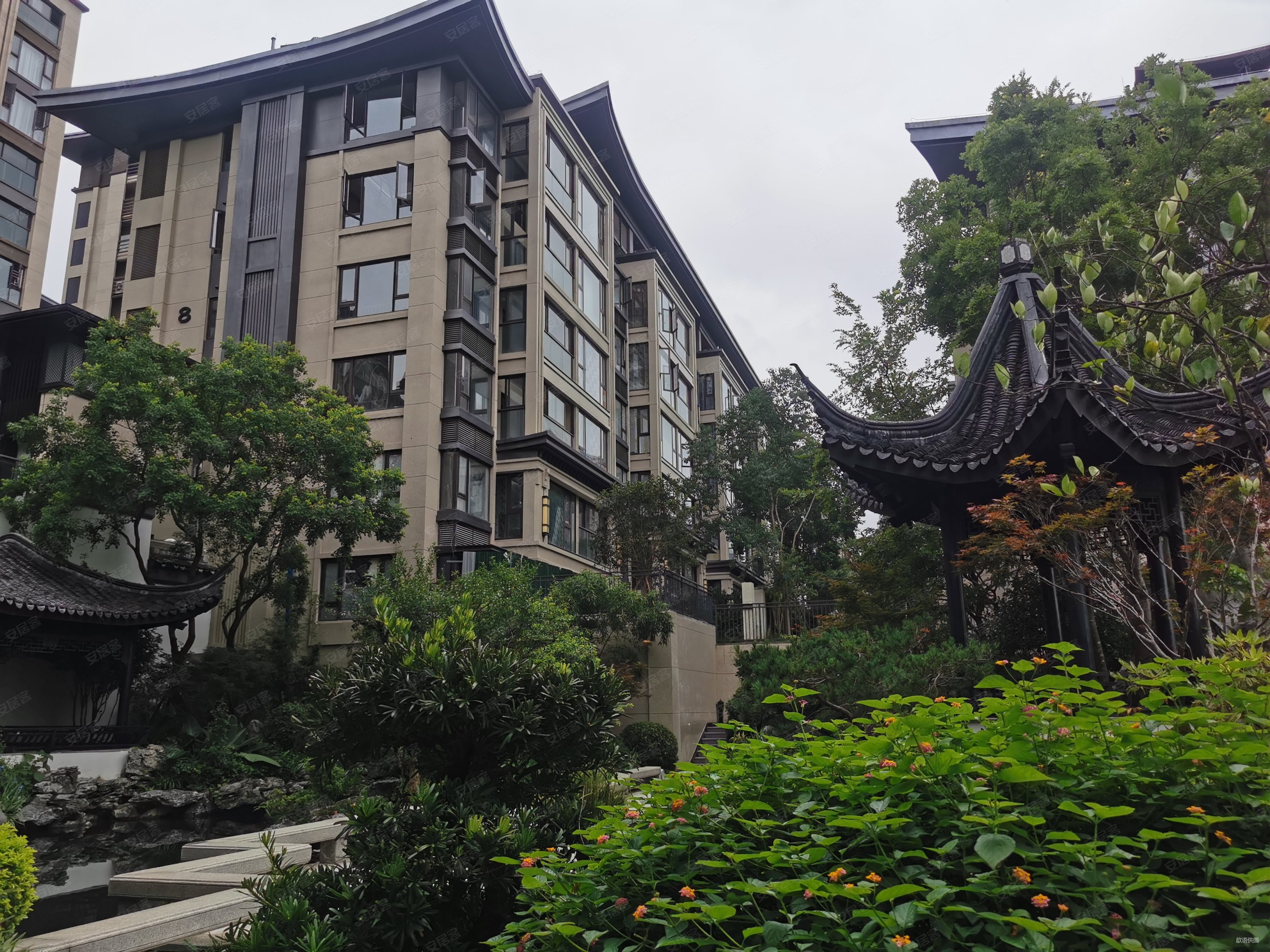 榕墅湾低密度叠拼复式别墅零公摊大产权,私密性高,建发榕墅湾二手房