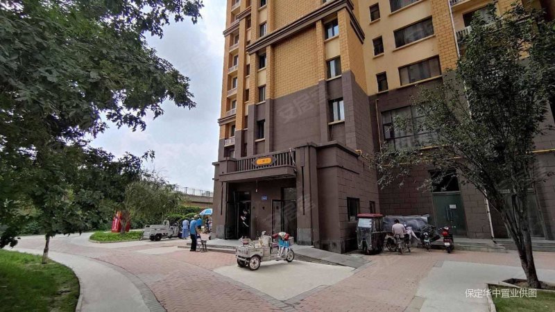 park湾前卫路十三中小区新精装修南北通透东湖清山公