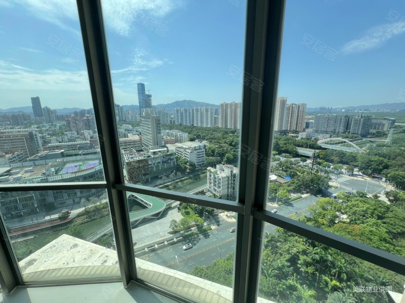 双卫格局 正规商品房 高楼层视野无遮挡 临地铁,金地海景花园e区二手