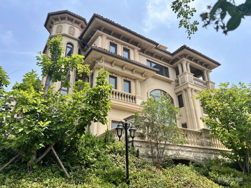 青岛世园会 独栋庄园别墅 附私家庭院 景观露台 全明负一层!