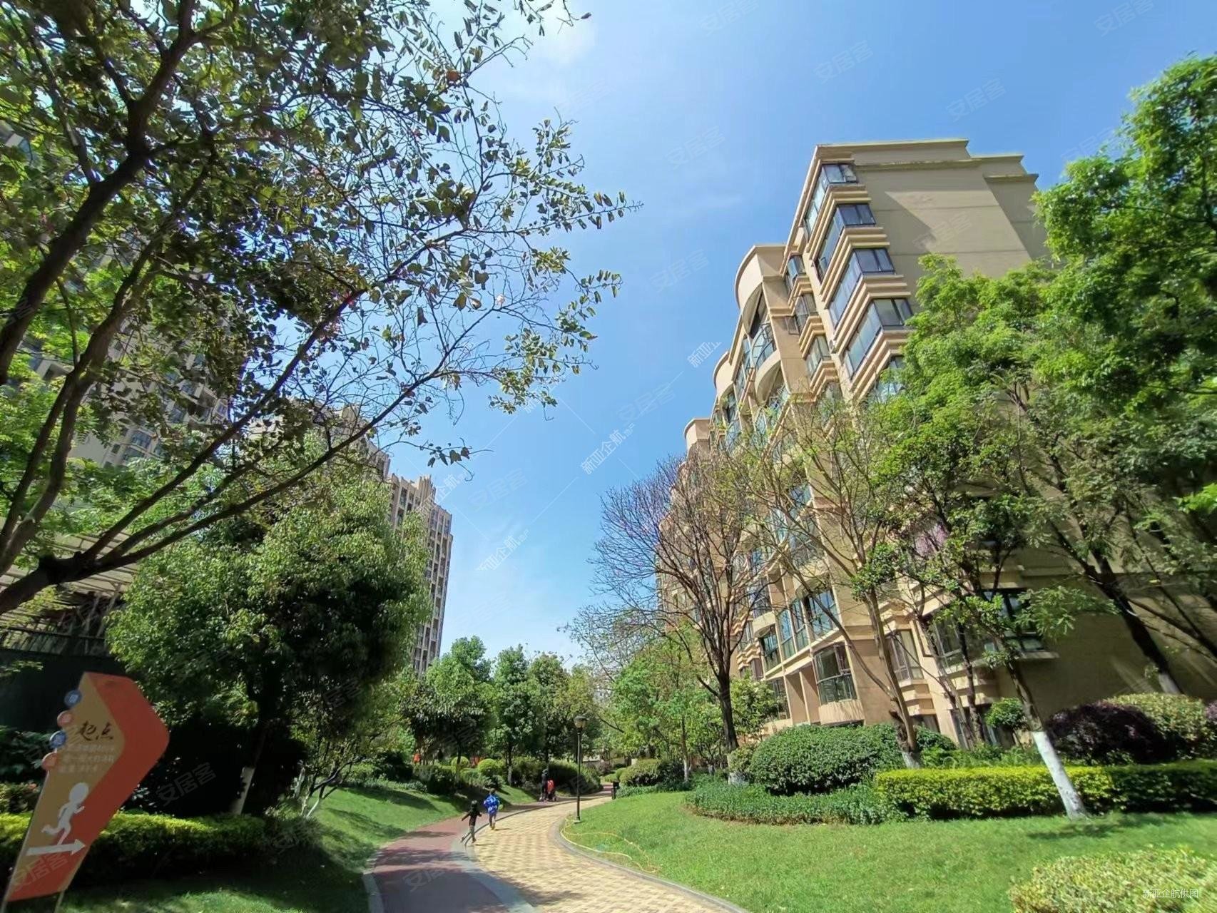 盛高大城106平精装3房2卫108w尚书林一小业主急售