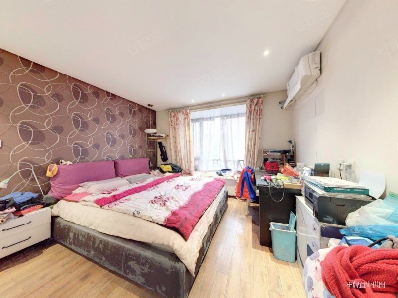 高新三小三初 板式小高层 精装三居室 诚心出售