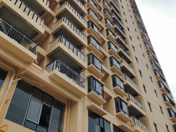 南宁西乡塘石埠江湾尊府西乡塘地铁口两房随时看房!出租房源真实图片