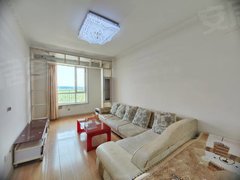 延边珲春沿河西街合作区梧桐小区六楼一室一厅一厨一卫简装家具家电齐全。出租房源真实图片