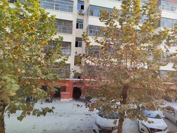 临沂兰山沂州路桃花涧小区多层一楼三室两厅适合办公靠近沂州路正直