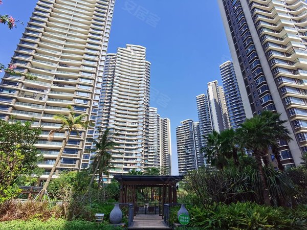 珠海横琴湾仔华发峰景湾华发峰景湾  南向3房 看小区园景 安静出租