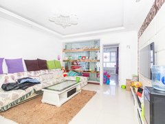 赤峰红山火车站财富家园  精装修 电梯高层 家具家电齐全 看房方便出租房源真实图片