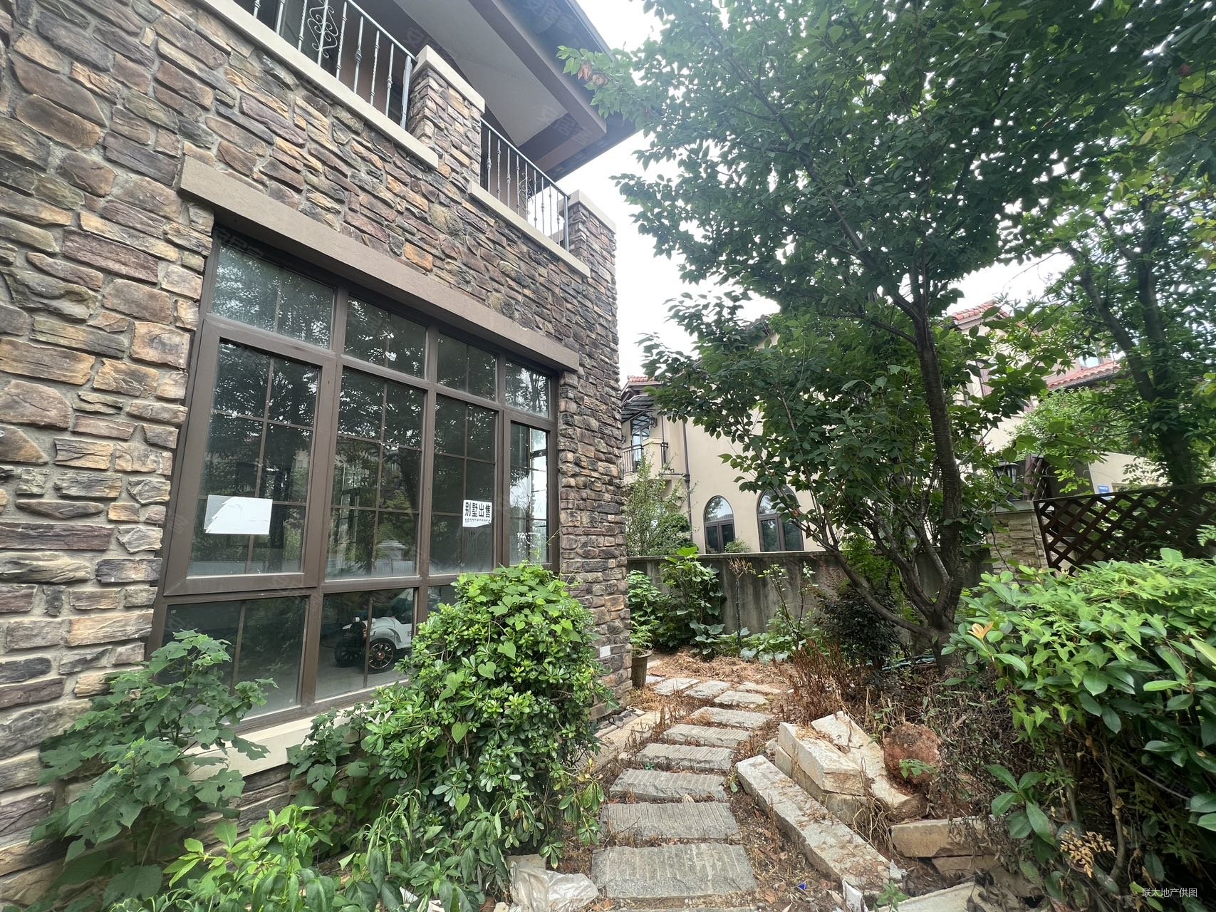 长沙房产网>长沙二手房>开福二手房>山语城二手房>水映加州(别墅)>