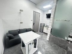 贵阳南明花果园花果园 兰花广场 离花果园地铁口几百米 无中介 押一付一急租出租房源真实图片
