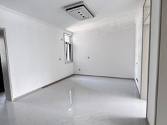 日照莒县城区3中旁,全屋精装第一回租,步行上学出租房源真实图片