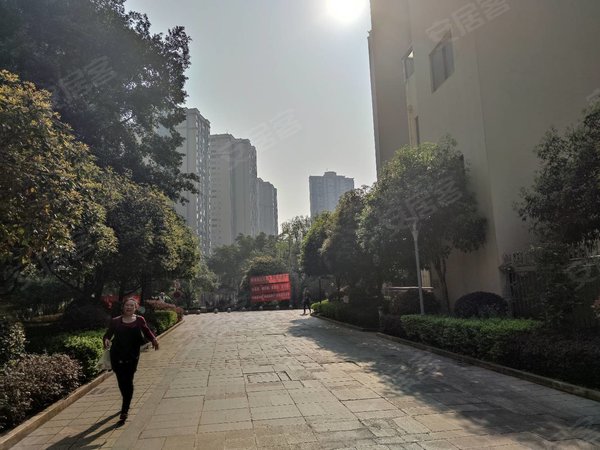 10号线地铁口旁环山国际精装二室配套齐全,拎包住,渝北租房-重庆58