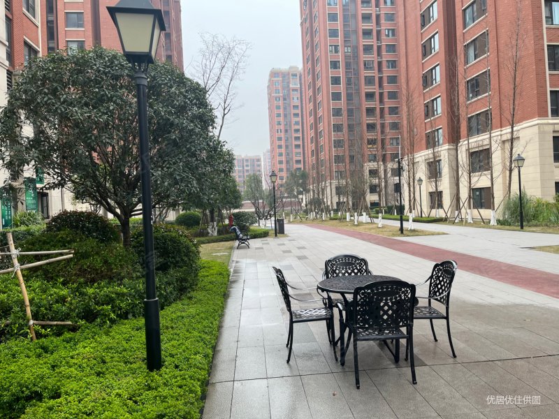 瀚学融府73平正两房