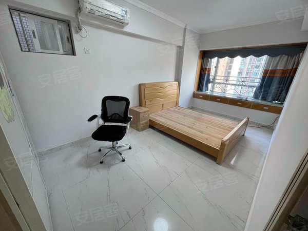 深圳罗湖东门南海中心晒布站出口丨近东门丨近人民小学丨精装全齐丨