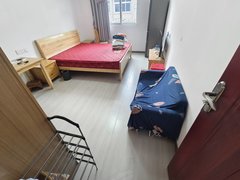 上海嘉定安亭地铁口，一房一厅一厨一卫，南北通出租房源真实图片