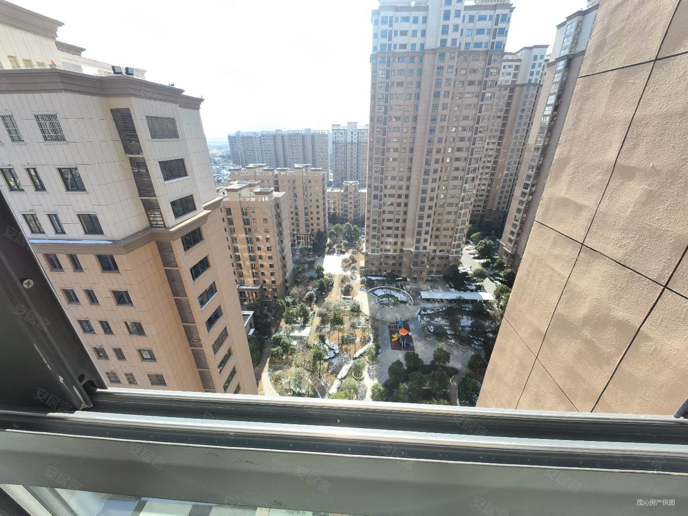 合肥房产网>合肥二手房>巢湖二手房>半汤二手房>紫金华府>1386_1040