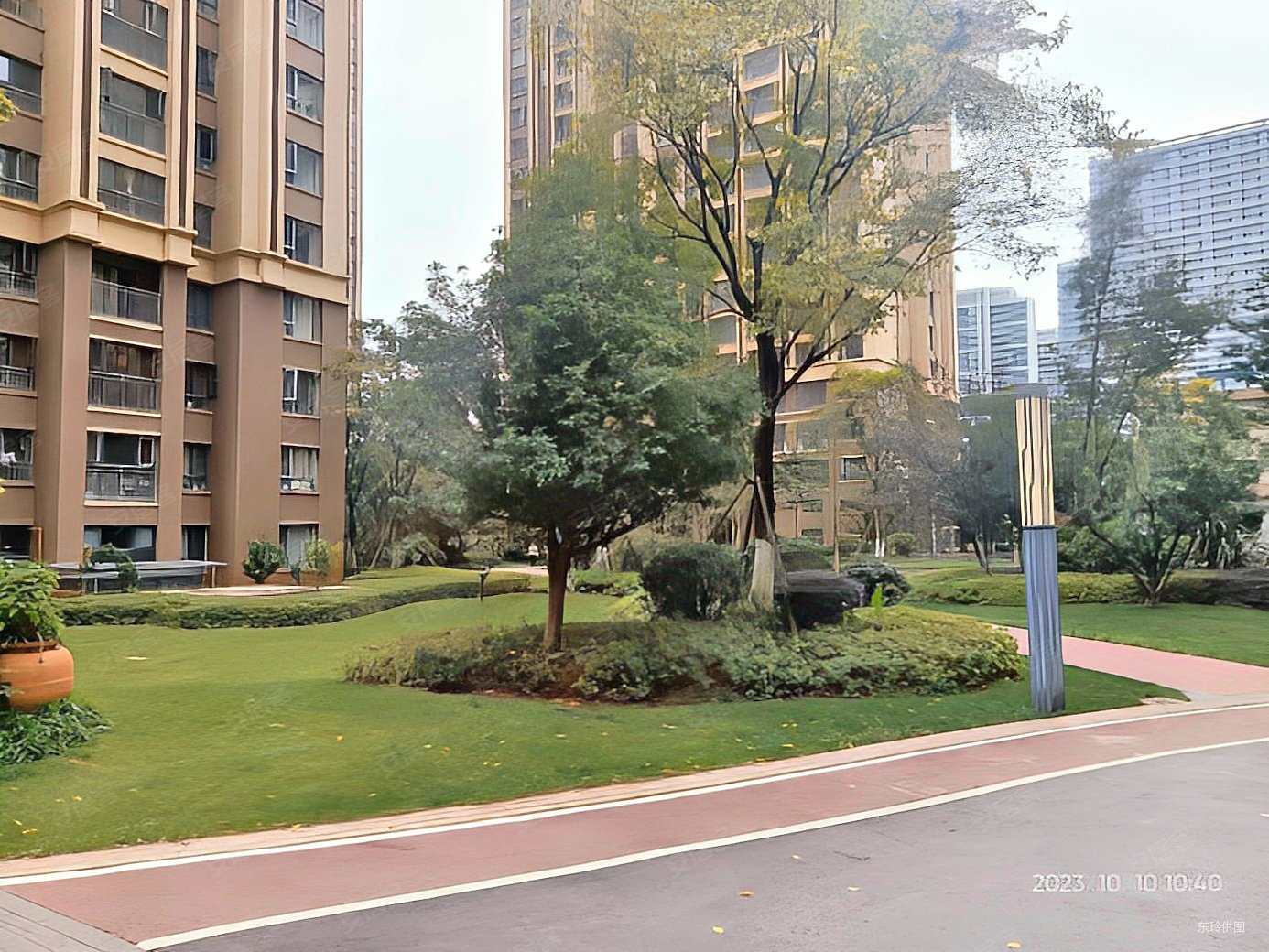 蓝光水岸公园