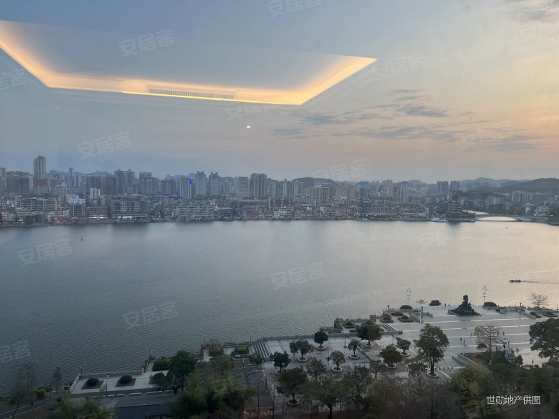 江北滨江区合生帝景湾一线江景五房豪装中层看江