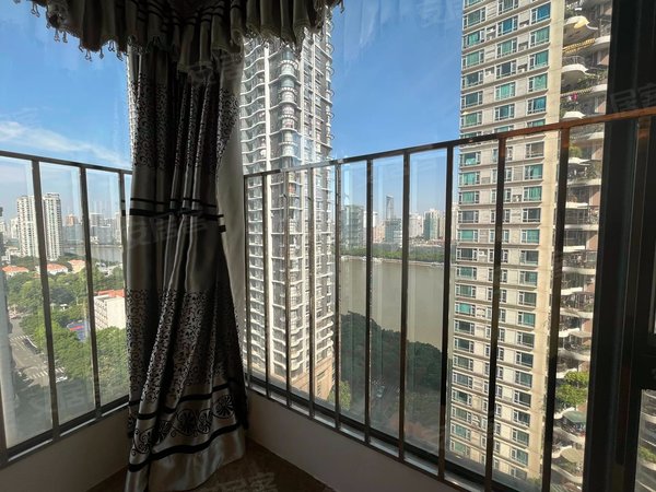 广州海珠滨江中丽海雅居丽海雅居,大三房两厅,看房方便,部分家私电器