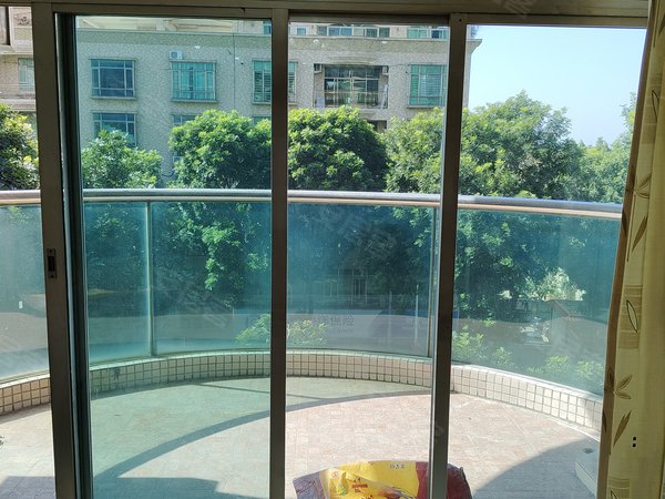 东莞石龙新城区聚龙湾花园聚龙湾花园 2室2厅1卫 90平 电梯房出租房源