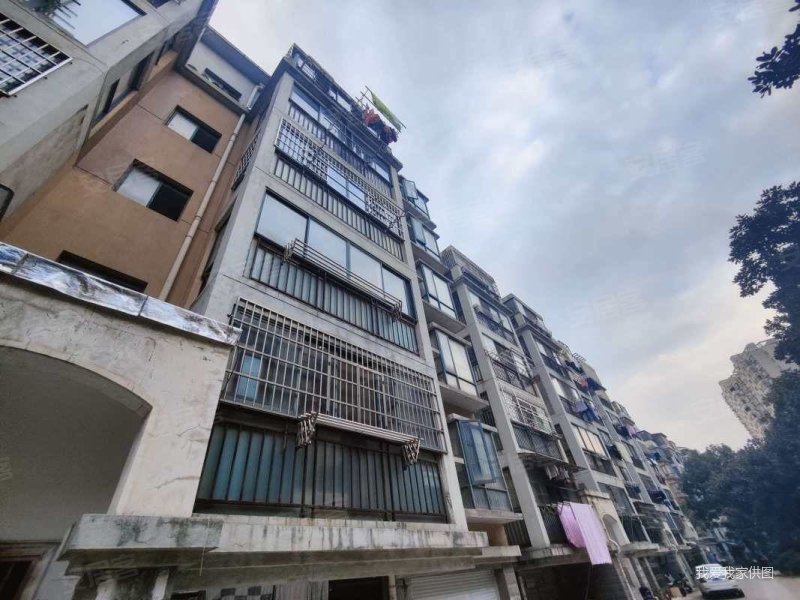 南昌房产网>南昌二手房>青山湖二手房>南京东路二手房>荣昌格林晴天>