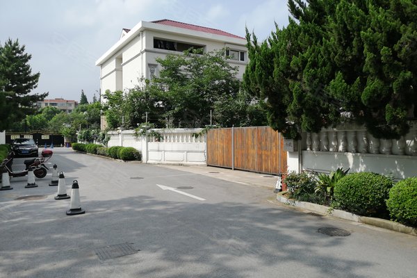 好不好_中介房产经纪人:胡统松对美丽华花园(别墅)的评价-上海安居客