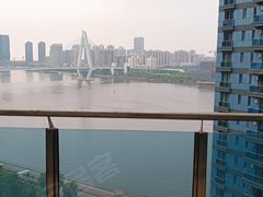 世纪公园 港湾小学 外滩1号 高档小区 海景房 有游泳池