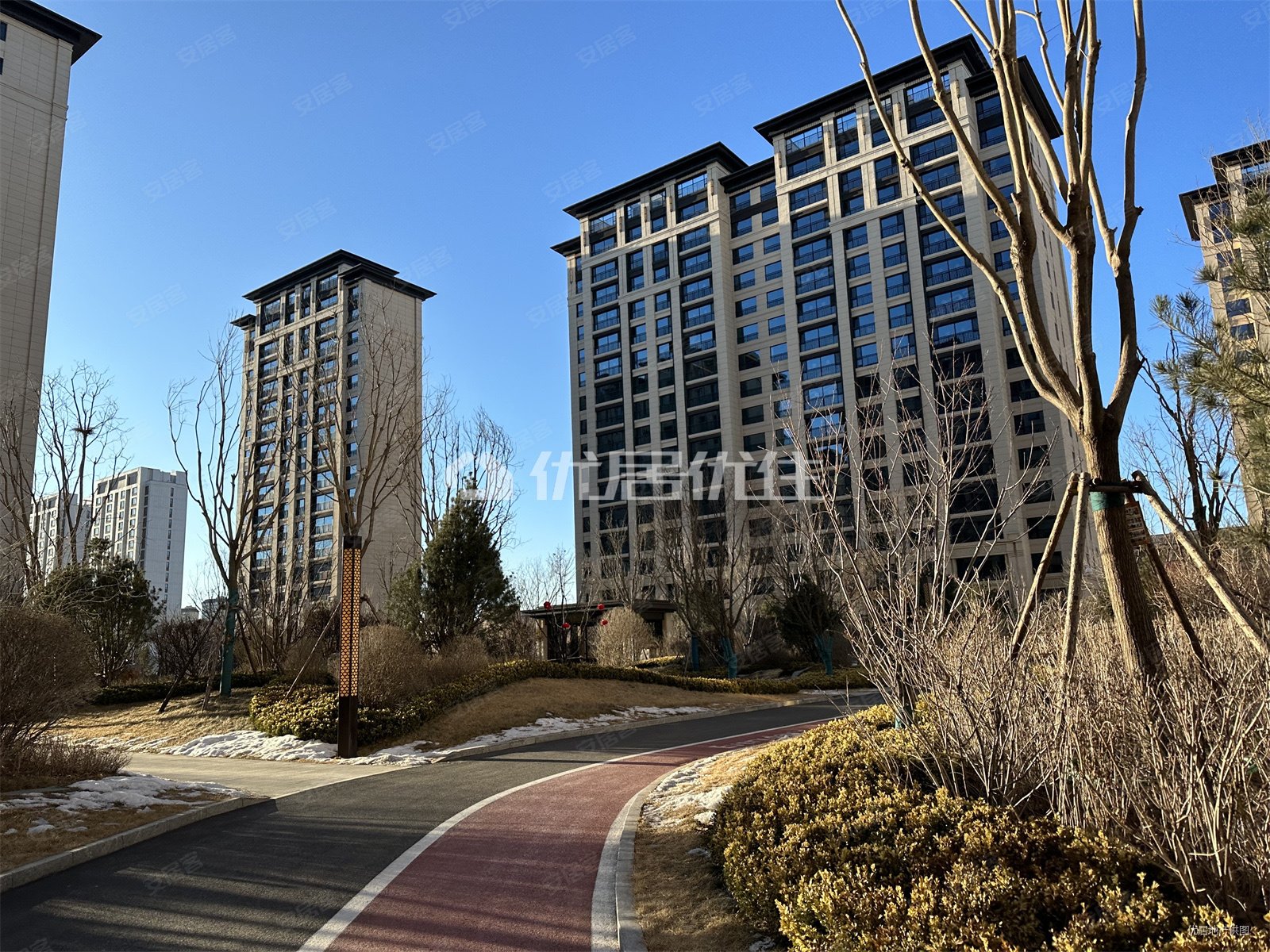 中实玺樾府3室2厅2卫135㎡南北220万