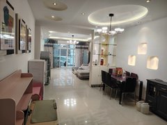 仁怀中枢鼓山路一转盘兴盛花园，四室两厅两卫精装修，全屋空调2200一个月出租房源真实图片